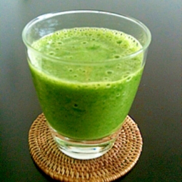 朝から栄養いっぱいのGreen drink